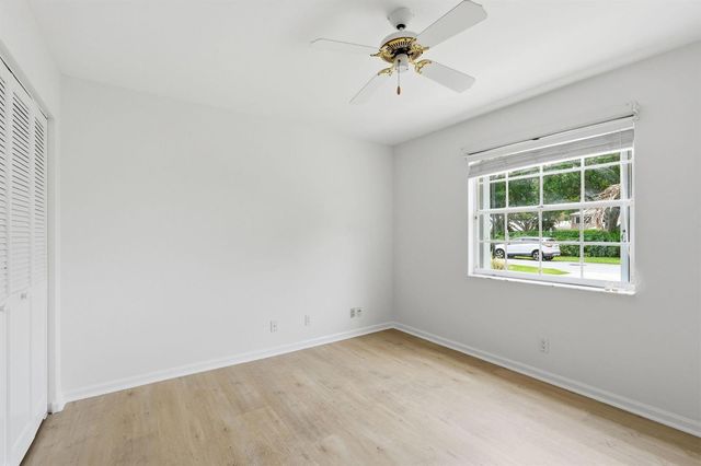 9205 SE Woods End Place, Jupiter, FL 33469