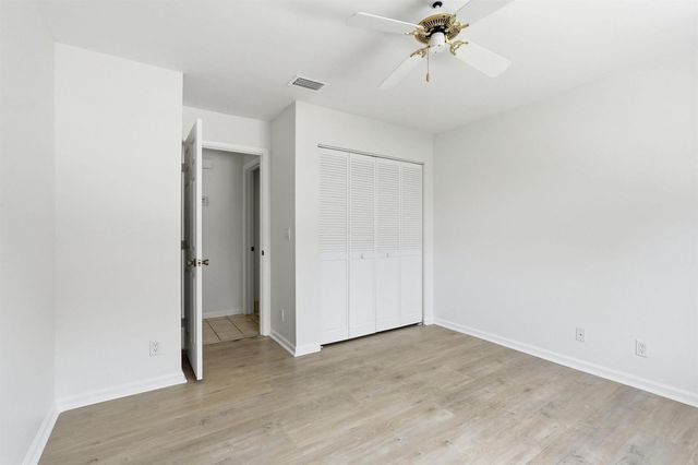 9205 SE Woods End Place, Jupiter, FL 33469