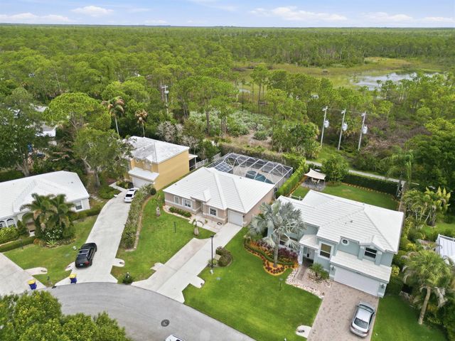 9205 SE Woods End Place, Jupiter, FL 33469