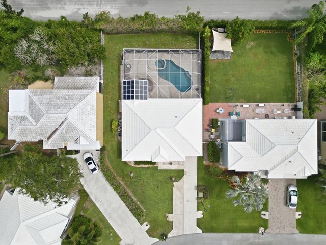 9205 SE Woods End Place, Jupiter, FL 33469