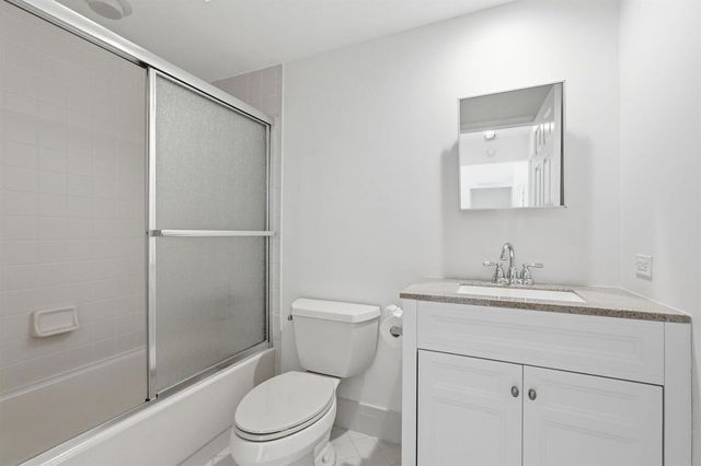 9205 SE Woods End Place, Jupiter, FL 33469