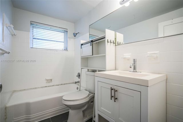 433 NE 82nd St 5, Miami, FL 33138