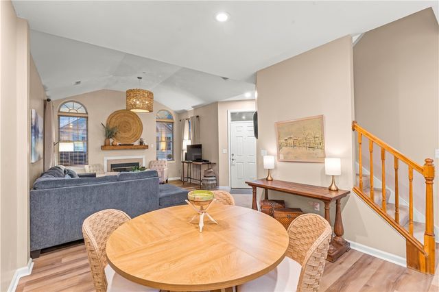 1303 Golf Course Dr, South Strabane, PA 15301