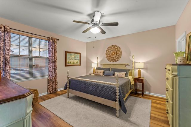 1303 Golf Course Dr, South Strabane, PA 15301