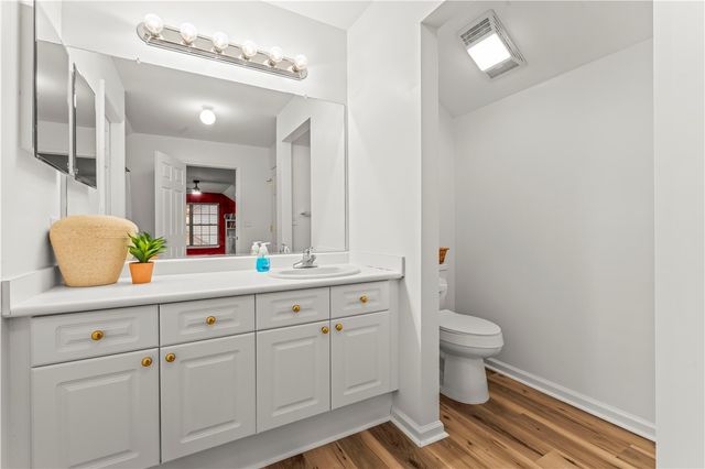 1303 Golf Course Dr, South Strabane, PA 15301