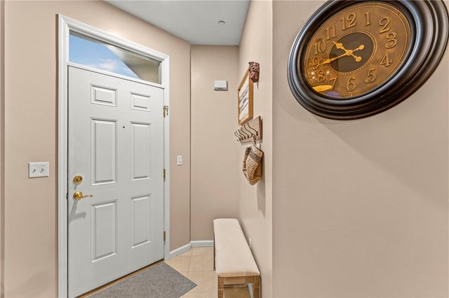 1303 Golf Course Dr, South Strabane, PA 15301