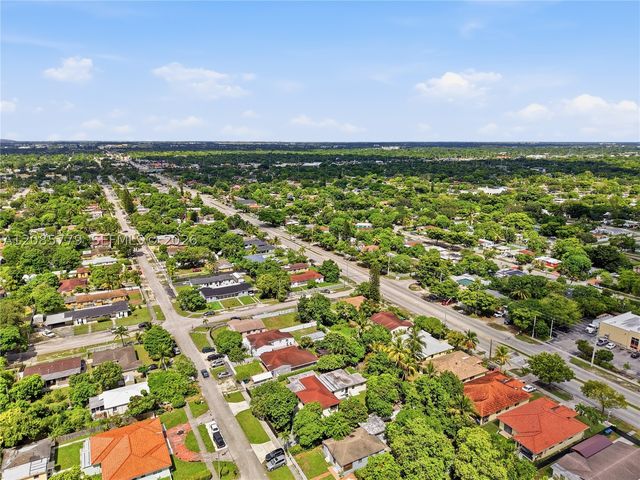 65 NW 118th St, Miami, FL 33168
