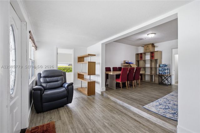 65 NW 118th St, Miami, FL 33168