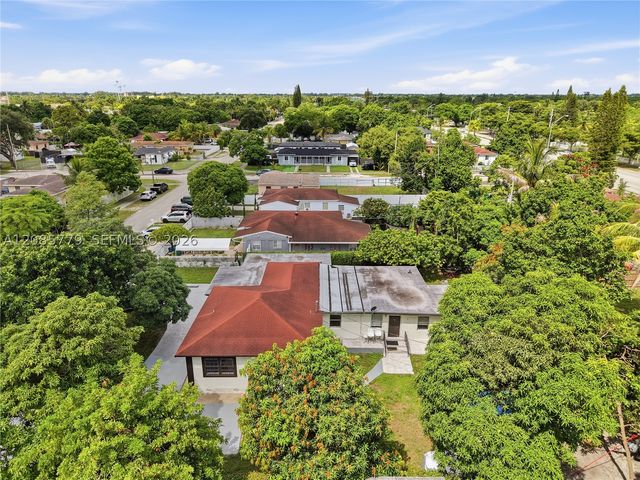 65 NW 118th St, Miami, FL 33168