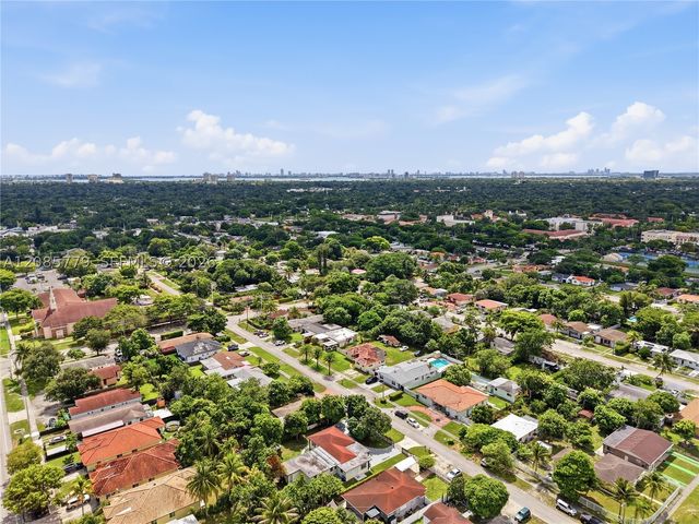 65 NW 118th St, Miami, FL 33168
