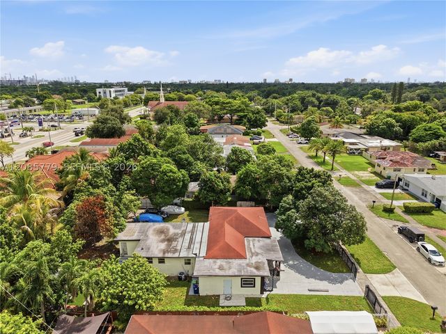 65 NW 118th St, Miami, FL 33168