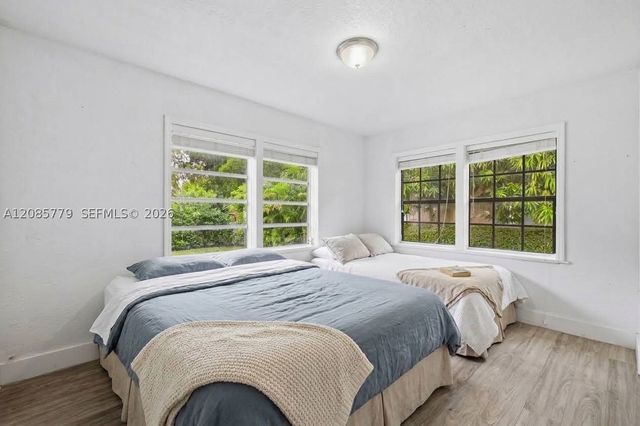 65 NW 118th St, Miami, FL 33168