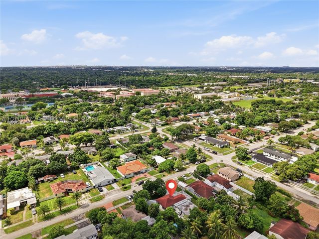 65 NW 118th St, Miami, FL 33168