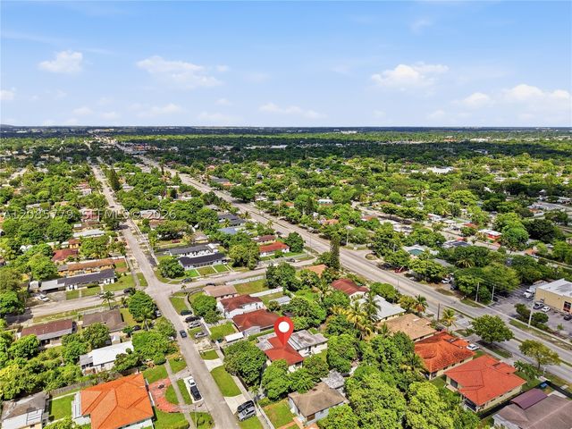 65 NW 118th St, Miami, FL 33168