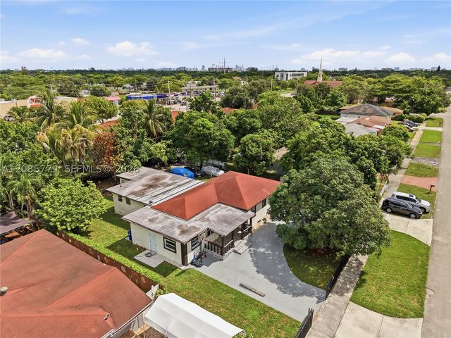 65 NW 118th St, Miami, FL 33168