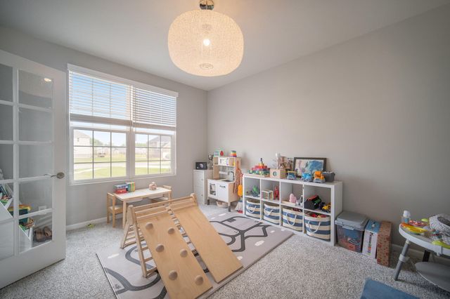 2430 Meadow Hills Drive, Ann Arbor, MI 48108