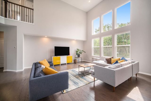 2430 Meadow Hills Drive, Ann Arbor, MI 48108