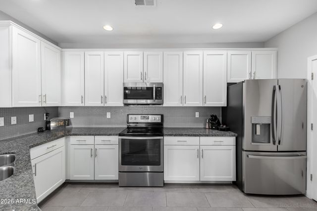 2511 W QUEEN CREEK Road 430, Chandler, AZ 85248