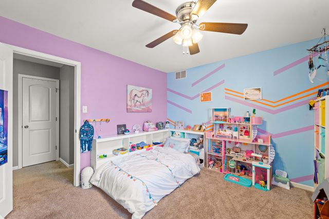 1423 BOSS TERRACE DR, Jefferson City, MO 65109