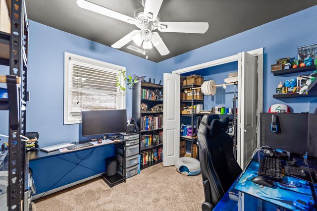 1423 BOSS TERRACE DR, Jefferson City, MO 65109