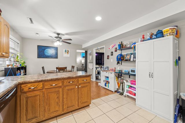 1423 BOSS TERRACE DR, Jefferson City, MO 65109