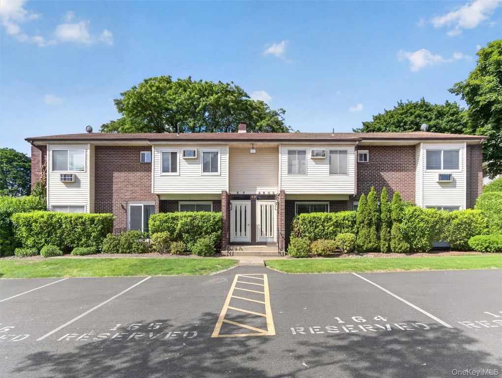 10E Blue Hill 10E, Orangeburg, NY 10962