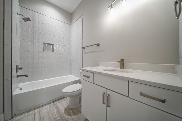 496 W Trinity Ln Unit 4, Nashville, TN 37207