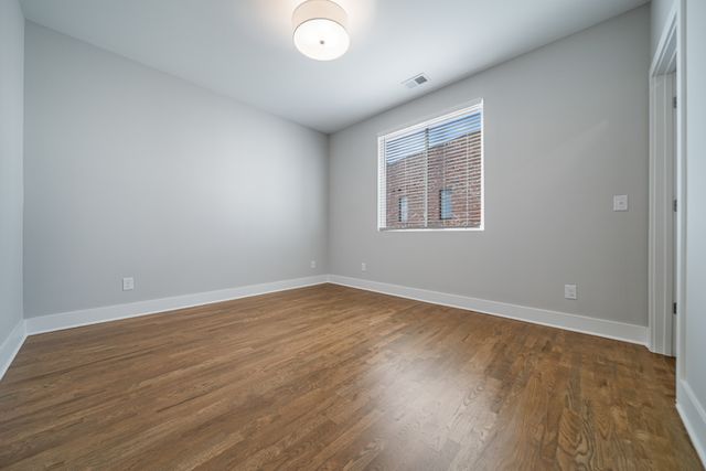 496 W Trinity Ln Unit 4, Nashville, TN 37207