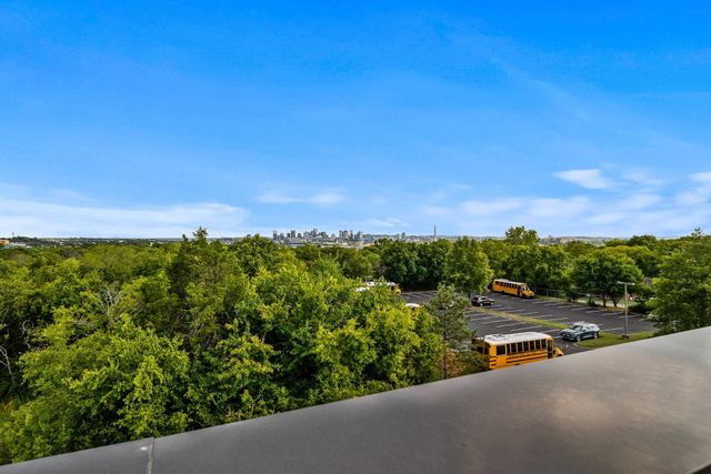 496 W Trinity Ln Unit 4, Nashville, TN 37207