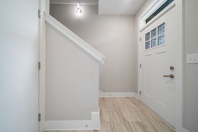 496 W Trinity Ln Unit 4, Nashville, TN 37207