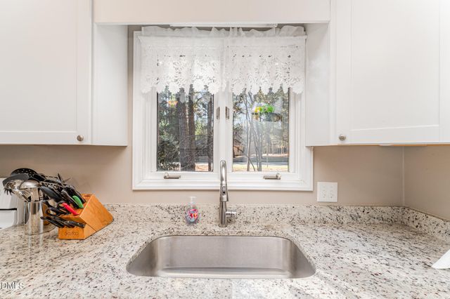 141 Berry Patch Lane, Chapel Hill, NC 27514