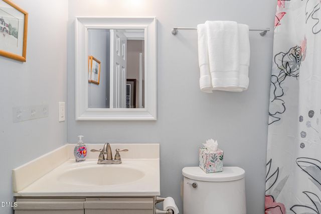 141 Berry Patch Lane, Chapel Hill, NC 27514