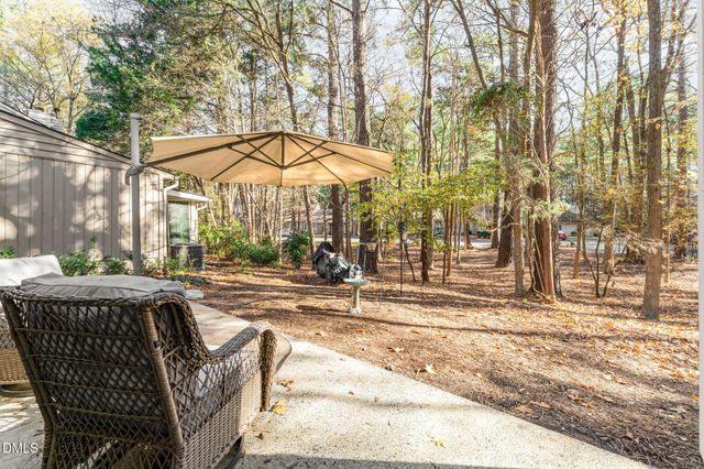 141 Berry Patch Lane, Chapel Hill, NC 27514