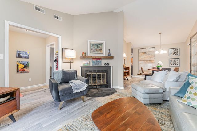 141 Berry Patch Lane, Chapel Hill, NC 27514