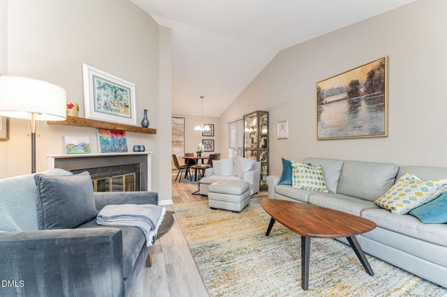 141 Berry Patch Lane, Chapel Hill, NC 27514