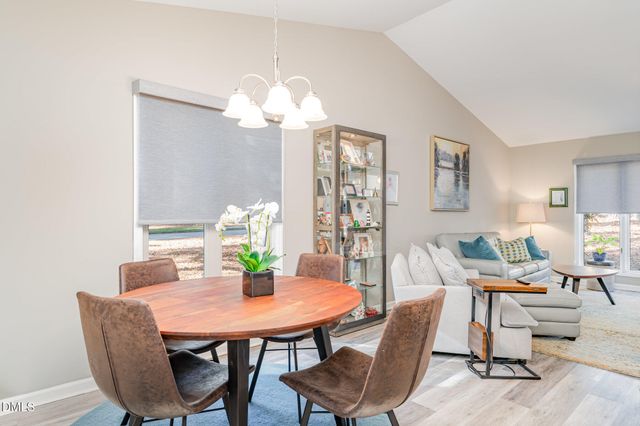 141 Berry Patch Lane, Chapel Hill, NC 27514