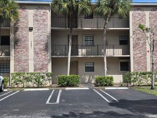 3361 NW 85th Avenue 305, Coral Springs, FL 33065