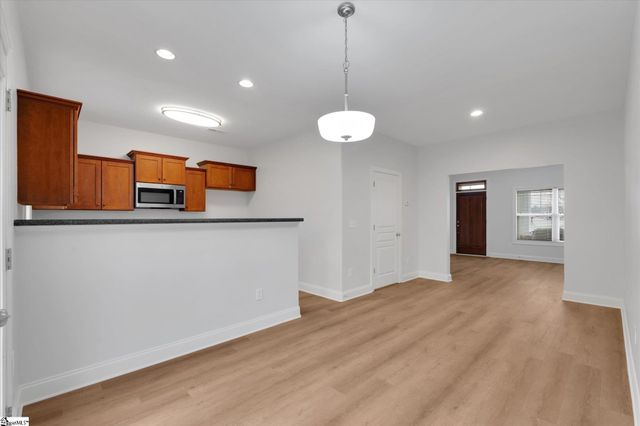 9 Jay Street, Greenville, SC 29601