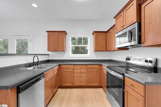 9 Jay Street, Greenville, SC 29601