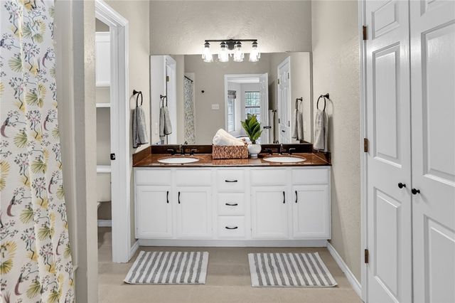 2925 Mirrormere Circle, Bryan, TX 77807