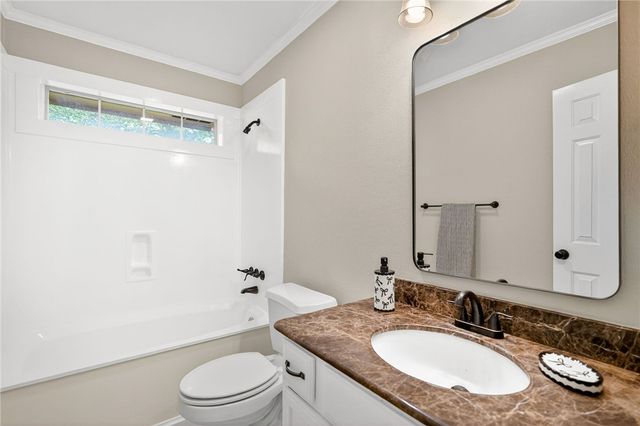 2925 Mirrormere Circle, Bryan, TX 77807