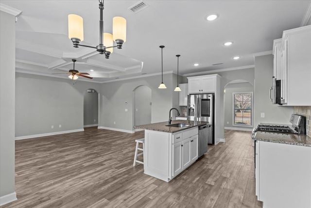 101 Southern Winds Dr, Enterprise, AL 36330