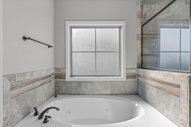 101 Southern Winds Dr, Enterprise, AL 36330