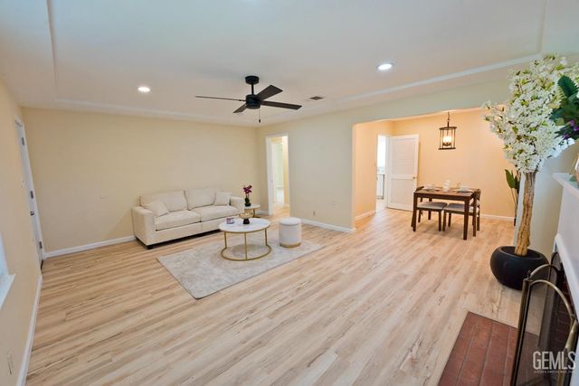 2914 Cedar Street, Bakersfield, CA 93301