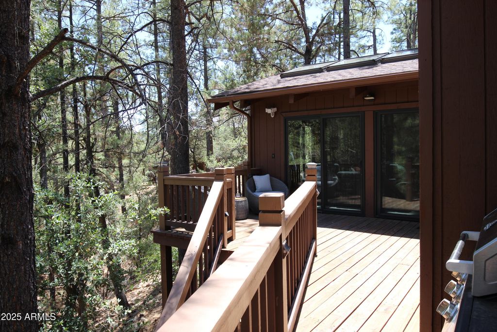 4843 N Mountain Sunrise Street, Pine, AZ 85544