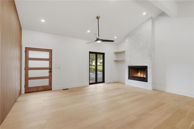 190 Crestwood Court, Alpharetta, GA 30009