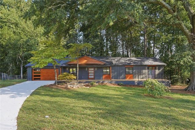 190 Crestwood Court, Alpharetta, GA 30009