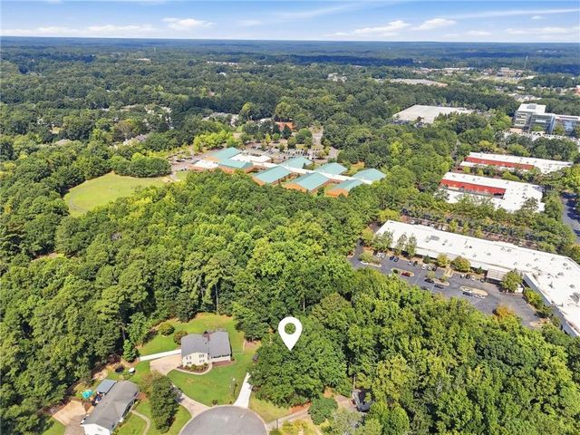 190 Crestwood Court, Alpharetta, GA 30009
