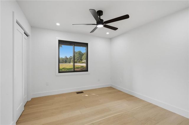 190 Crestwood Court, Alpharetta, GA 30009