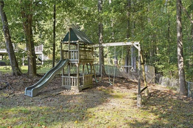 190 Crestwood Court, Alpharetta, GA 30009